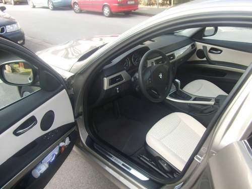BMW E90 325dA LCI