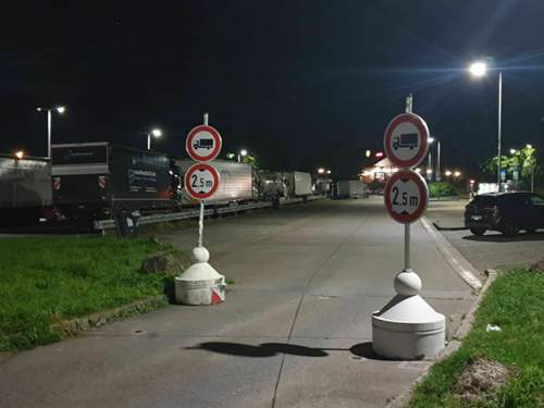 Zweimeterfuffzich