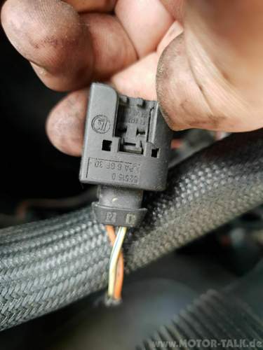 Loser Stecker zum Kabel