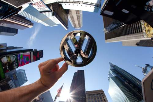 Wegen manipulierter Abgaswerte droht dem Volkswagen-Konzern in den USA eine hohe Strafzahlung.