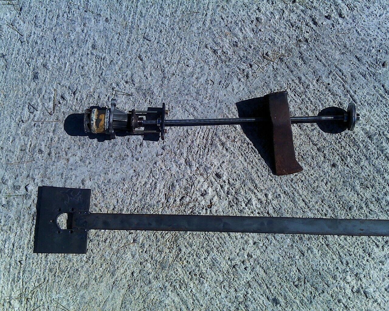 M50b25 wird auseinandergenommen, interesse an bildern?