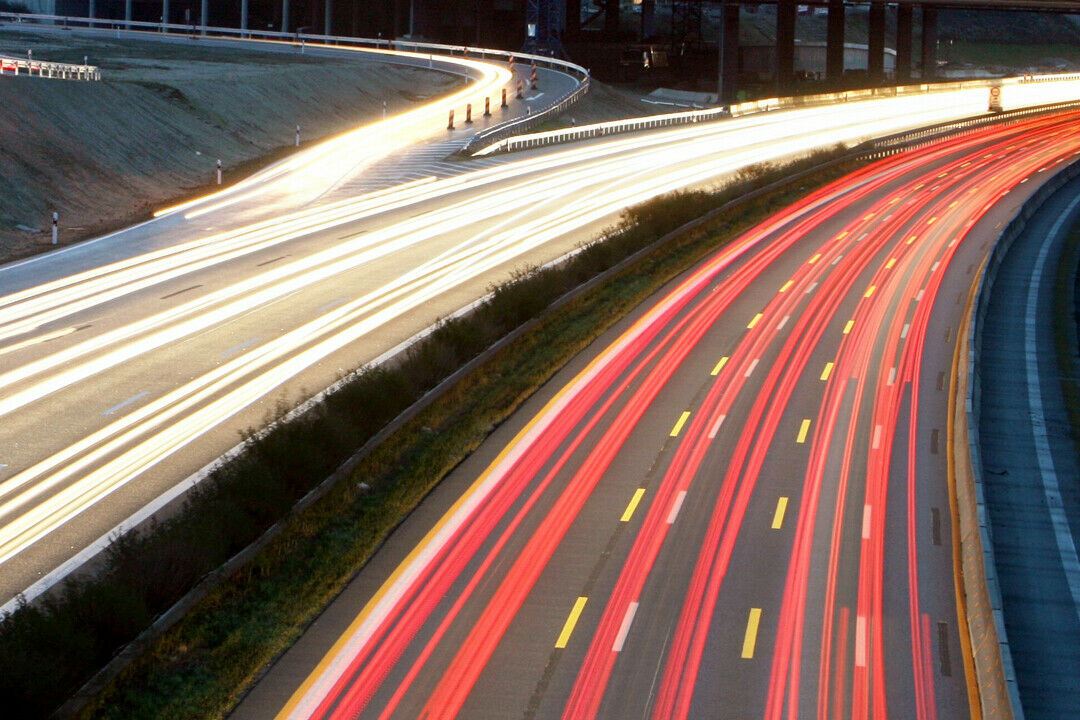 Die durchschnittliche Fahrleistung von deutschen Autofahrern lag 2014 bei 14.470 Kilometern