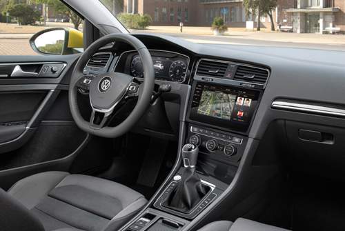 Hier noch einmal das neue Infotainment ohne Vergleich zur bisherigen Variante