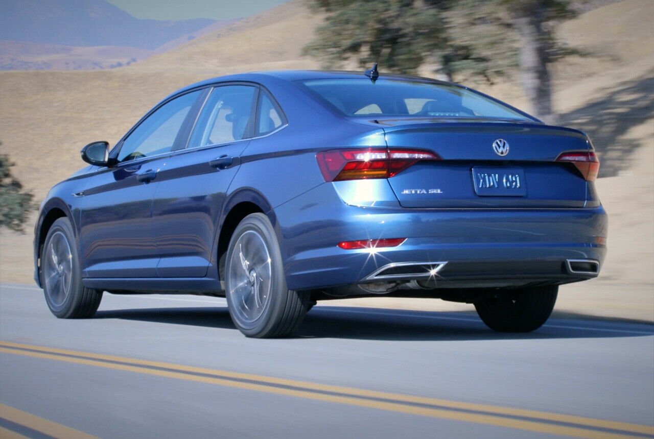 Der Jetta wird 4 Zentimeter länger und lädt bis zu 510 Liter Ladung ein