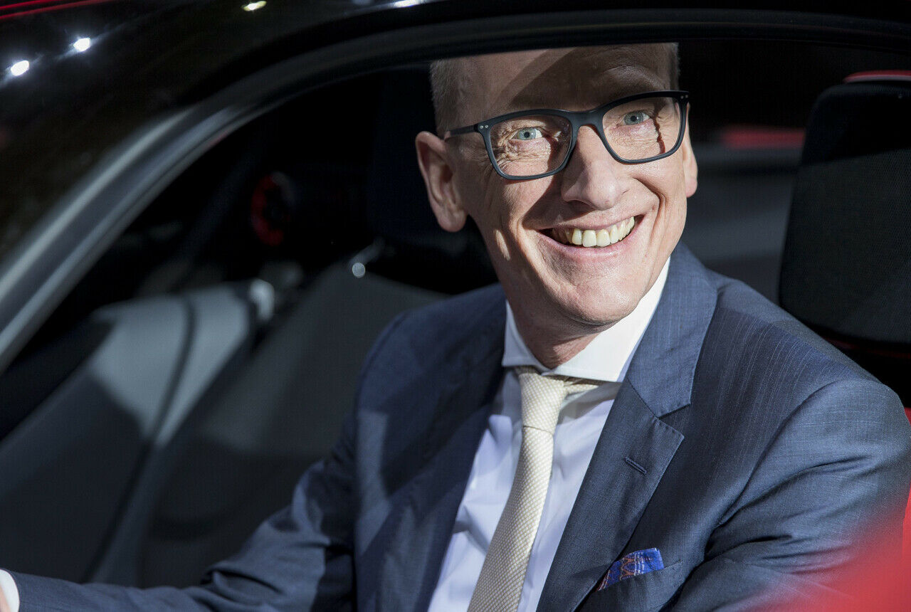 Karl-Thomas Neumann hat Grund zum Lachen. Seine Mission, Opel wieder profitabel zu machen, könnte in diesem Jahr Realität werden