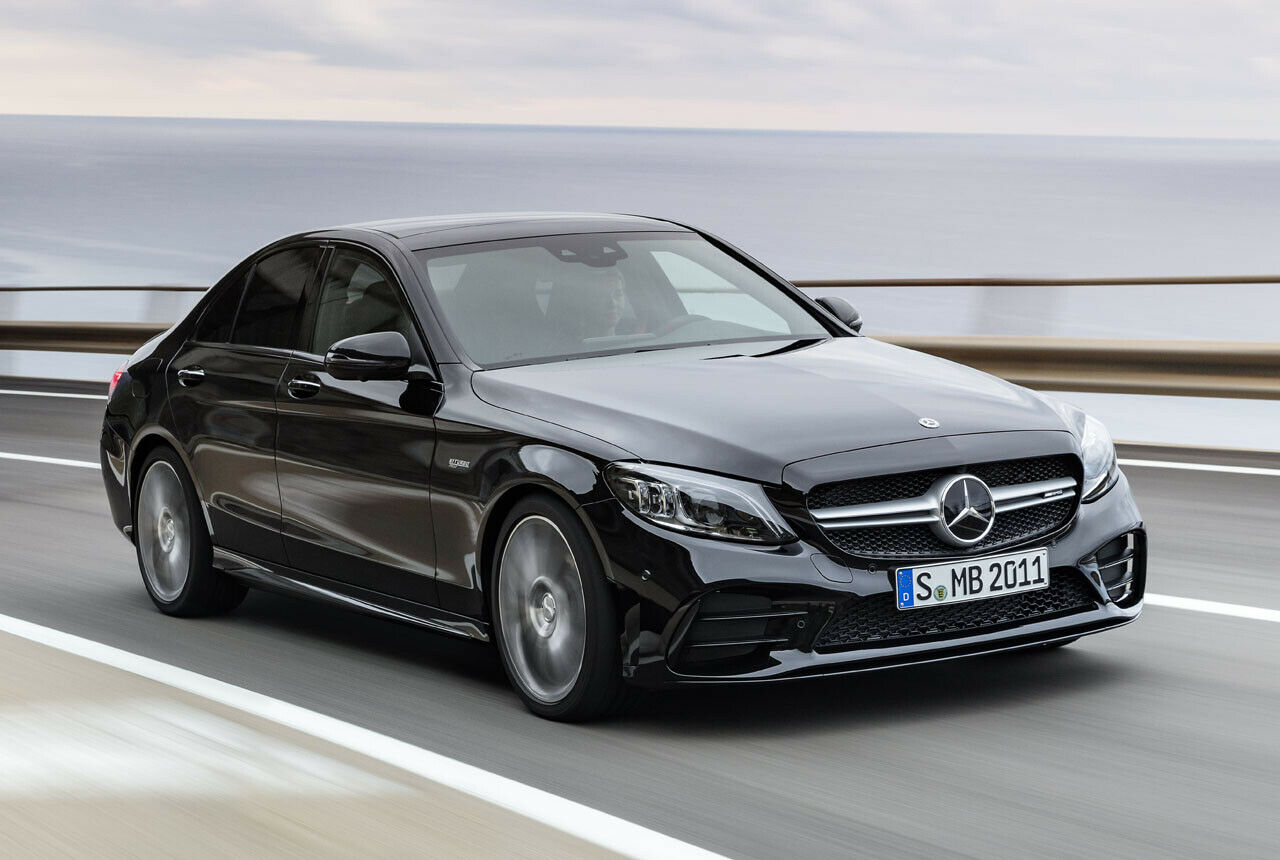 Mercedes-AMG hat die Front der C43-Limousine (W205) überarbeitet