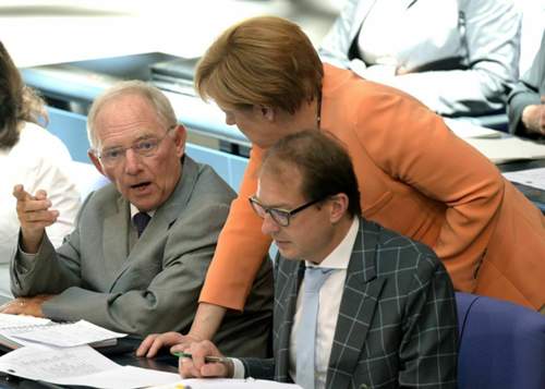 Auch Finanzminister Wolfgang Schäuble scheint sich langsam mit einem „begrenzten Anreiz“ abzufinden