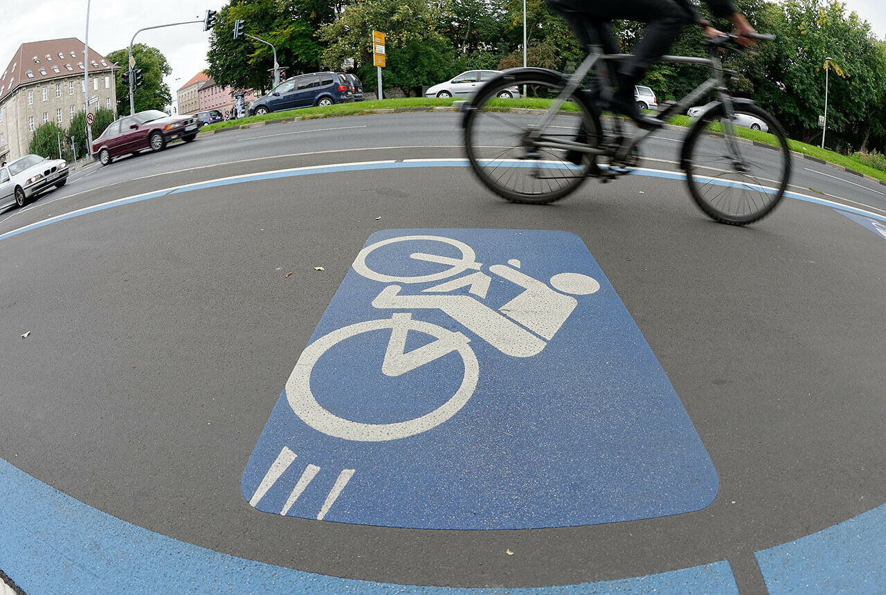 Weitgehend ampelfrei und breiter als üblich: Radschnellwege sollen nach dem Willen des Verkehrsministers gefördert werden