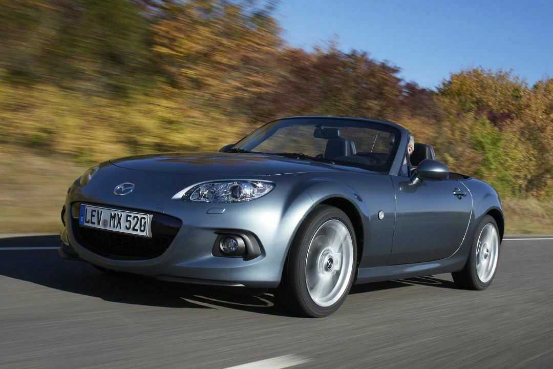 Mazda MX-5 Facelift; Zum neuen Jahr wird der Fußgängerschutz optimiert.