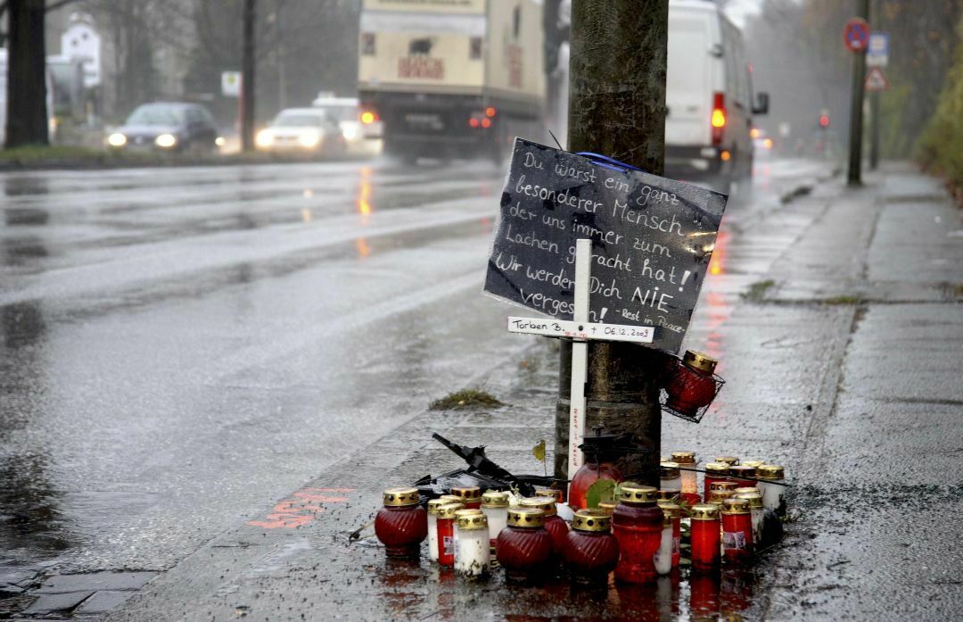 Die Zahl der Verkehrstoten könnte 2012 um etwa sieben Prozent sinken, trotz insgesamt steigender Unfallzahlen.