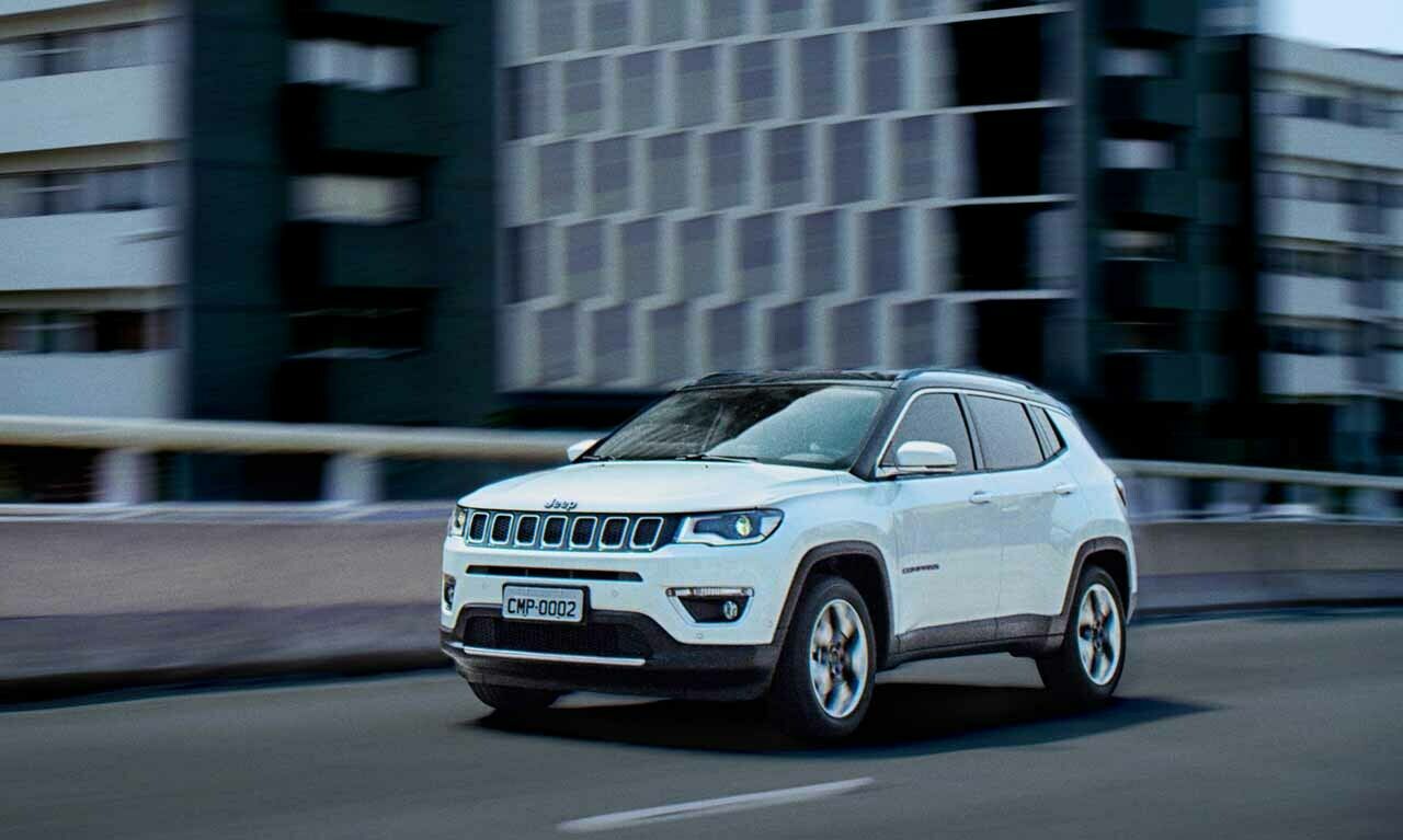 Zu technischen Daten sagt Jeep wenig: Es soll 17 Antriebskombinationen geben