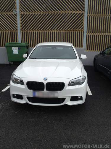 Von vorne mit M-Performance Grill