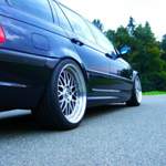 Hinten 10x19 Rial mit 265x30x19 Pirellis
