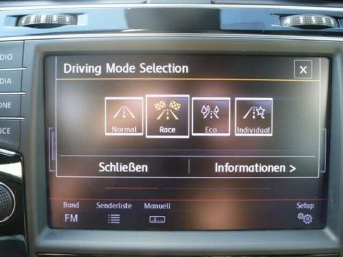 Vw-golf-limousine-2013-vorfuehrmodell.jpg