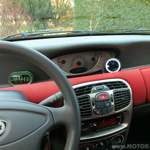 Cockpit inkl neuem Drehzahlmesser, Thermometer und neuem Eton Hochtöner rechts oben