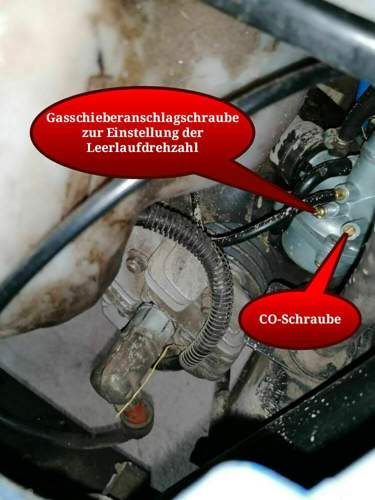 Einstellschrauben am Vergaser