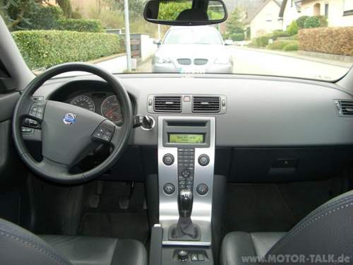 Volvo-v50-009