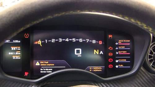 Viele bunte Lichter: im Cockpit ist das meist kein Grund zur Freude