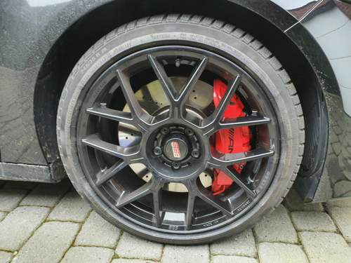 BBS XR 19 mit Radschraubenkappen