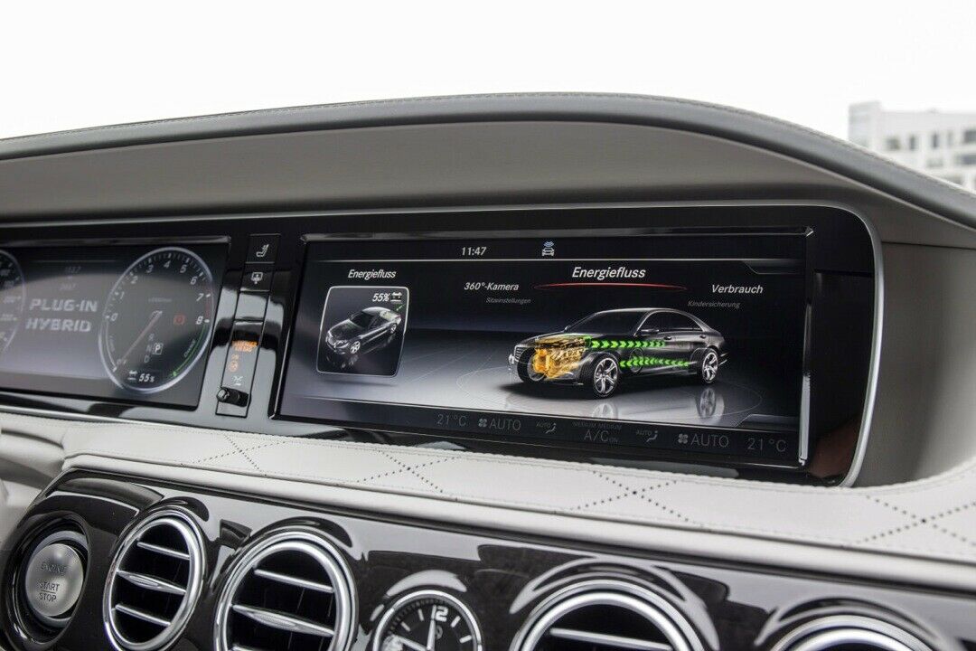 Im Cockpit wird der Fahrer über die Energieverteilung informiert