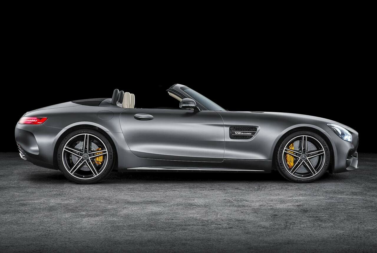 Die Premiere der offenen Version des AMG GT findet in Paris statt