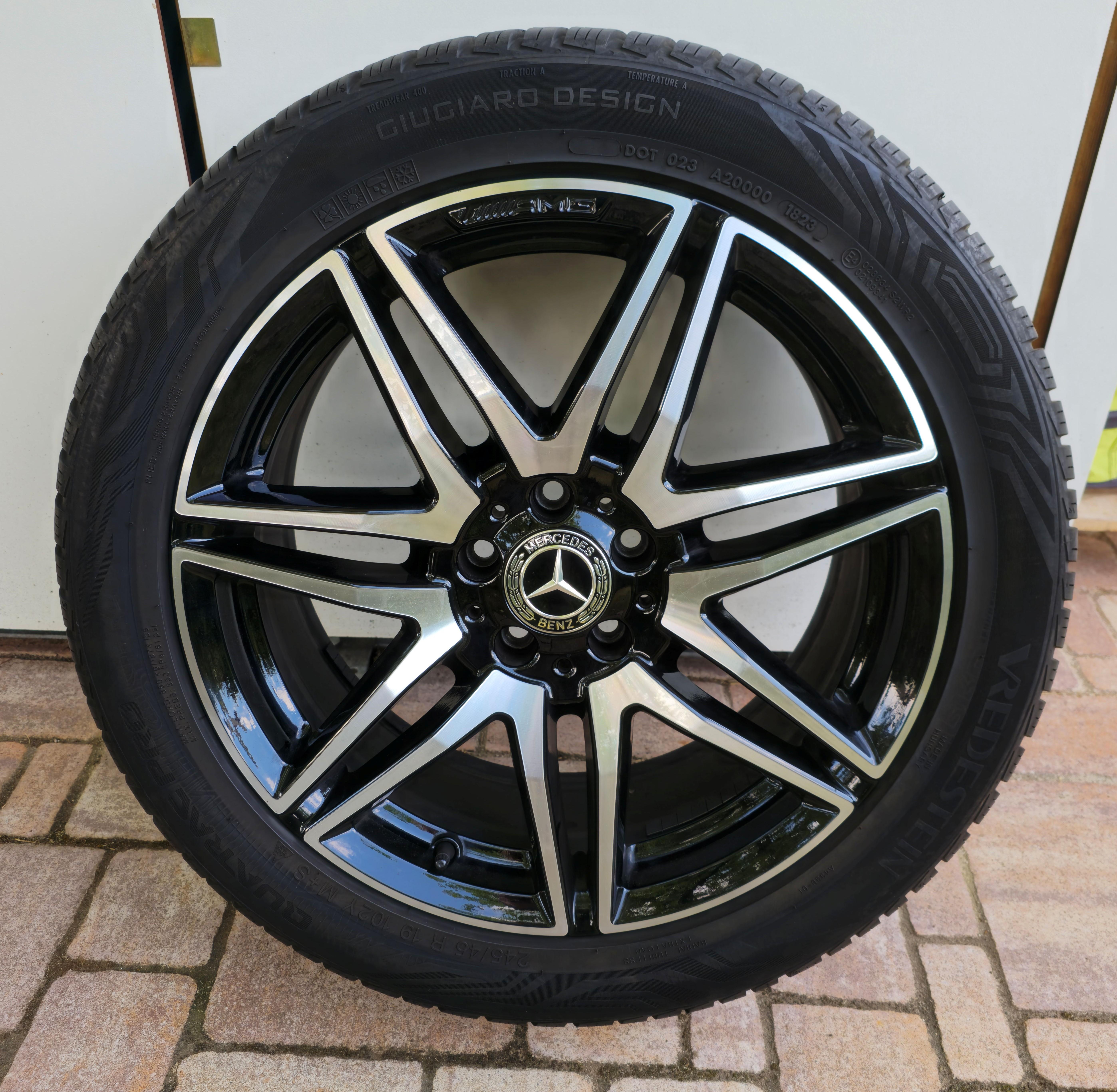 Mercedes Benz V-Klasse Vito W447 AMG 19 Zoll Rädersatz Allwetterreifen