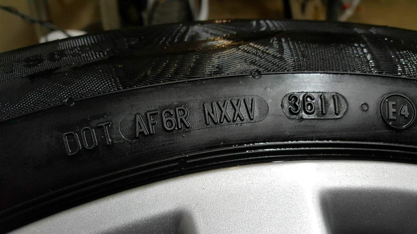 S212 R16 Mercedes Benz W212 S212 Winterreifen 225/55 R16 99H : Biete
