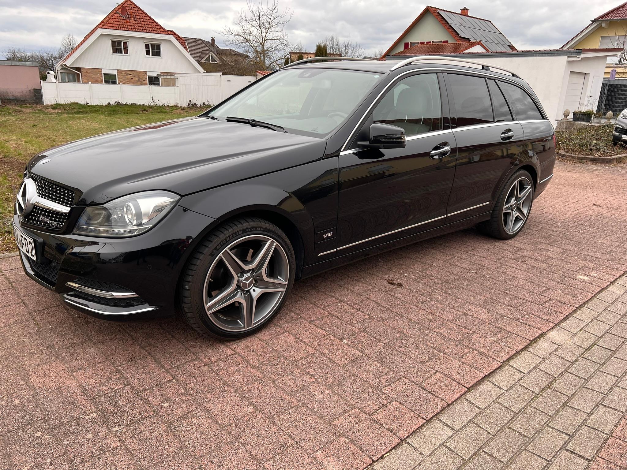 Mercedes C-Klasse S204 350 von A5 ibisweiss