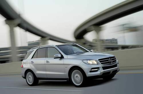 Fahraufnahme Mercedes M-Klasse