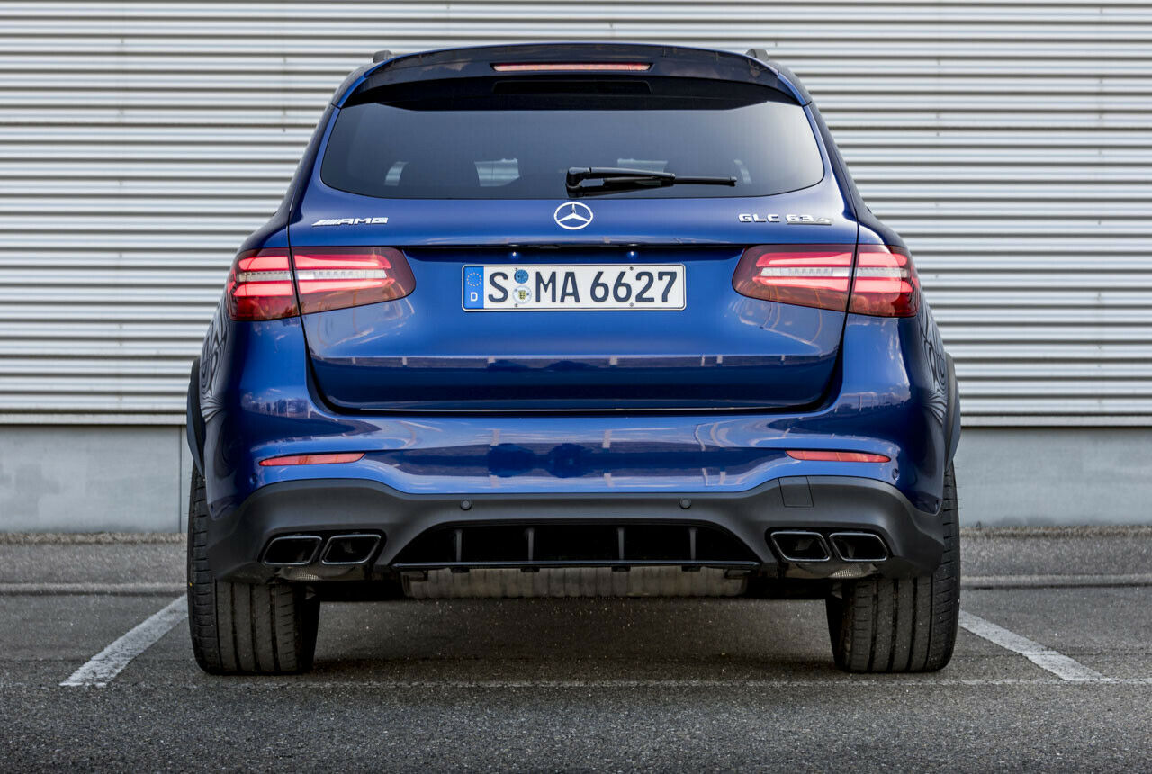 AMG verbreitert die Spur hinten am GLC und passt die Aufhängung rundum an die sportlichen Anforderungen an