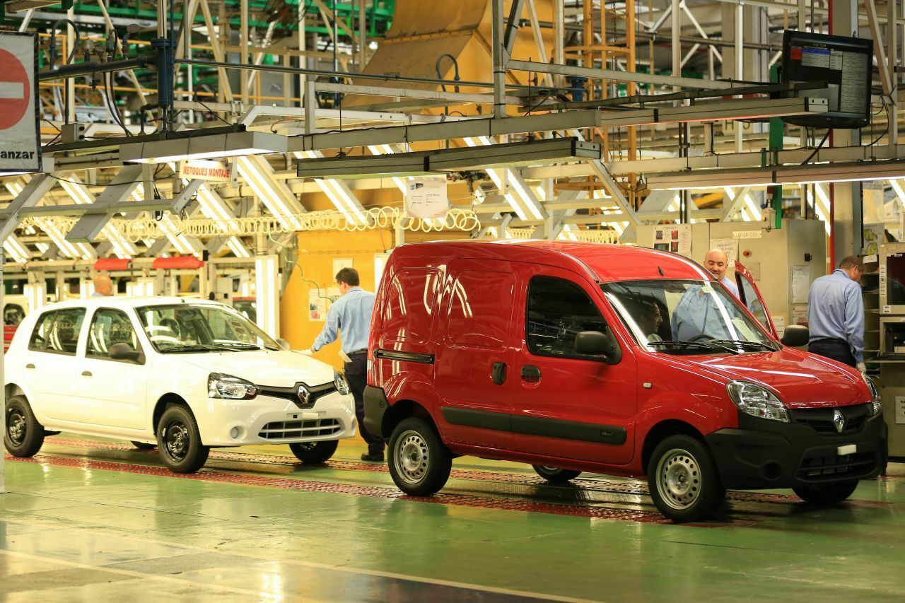 Im Renault-Werk in Cordoba (Argentinien) will Daimler den Pick-up für den amerikanischen Markt produzieren