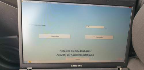Kupplung ein