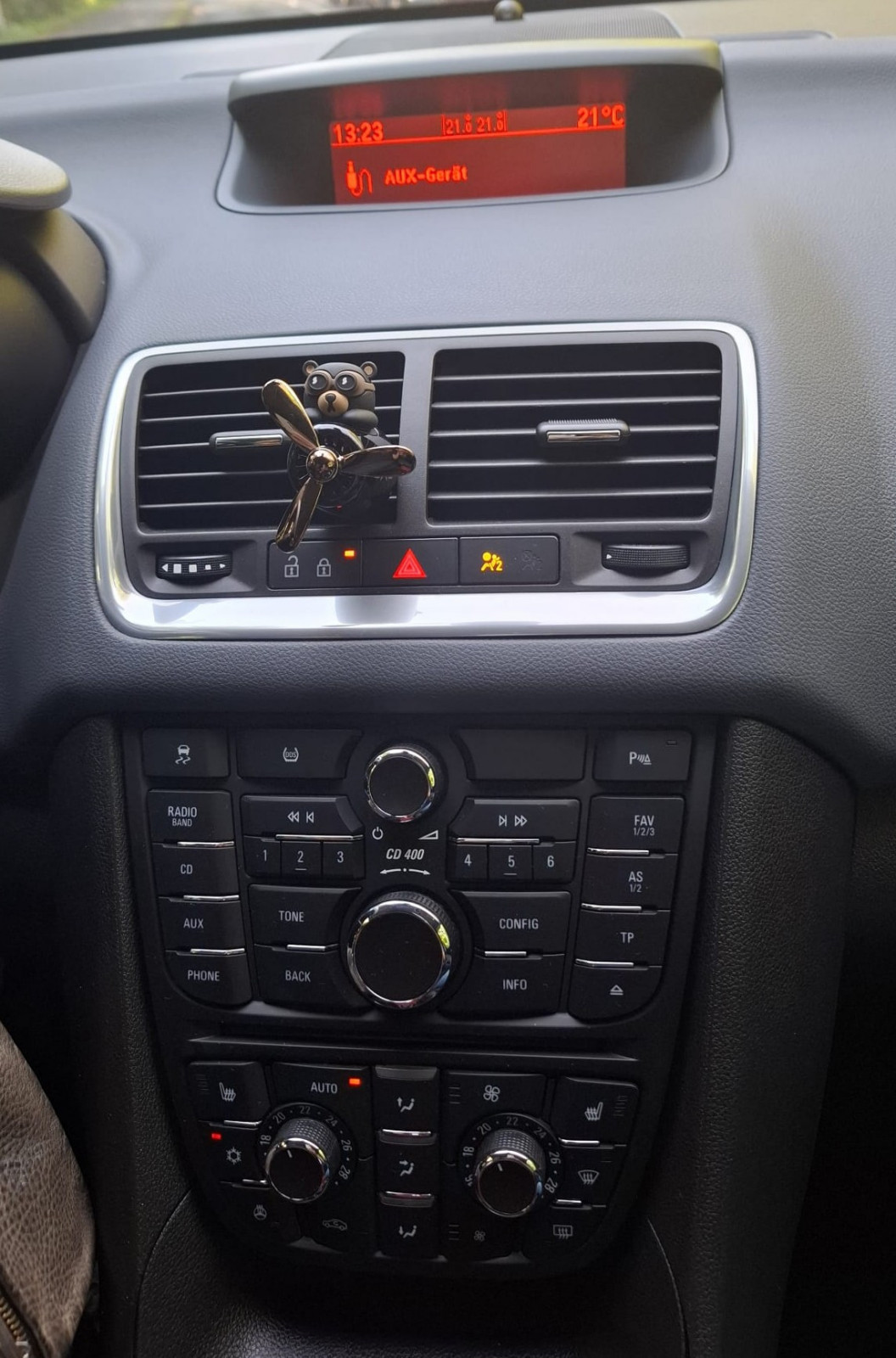 Meriva B Display Android Auto?