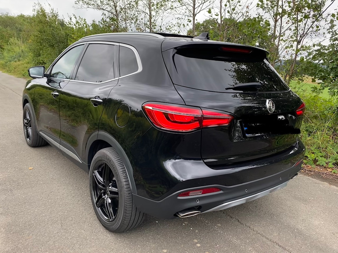 MG EHS (Plugin Hybrid SUV)