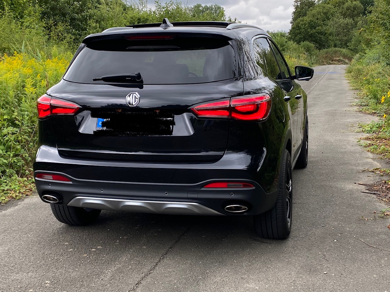 MG EHS (Plugin Hybrid SUV)
