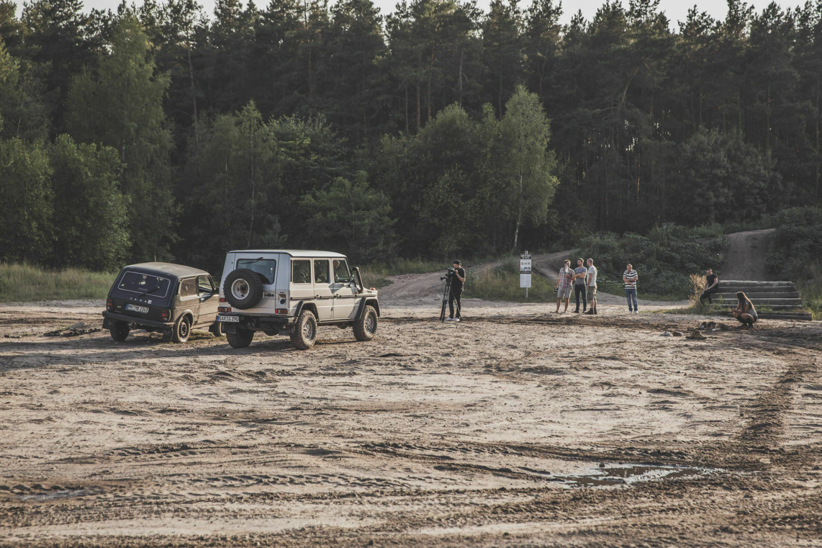 Mercedes G-Klasse gegen Lada Niva: Videoproduktion