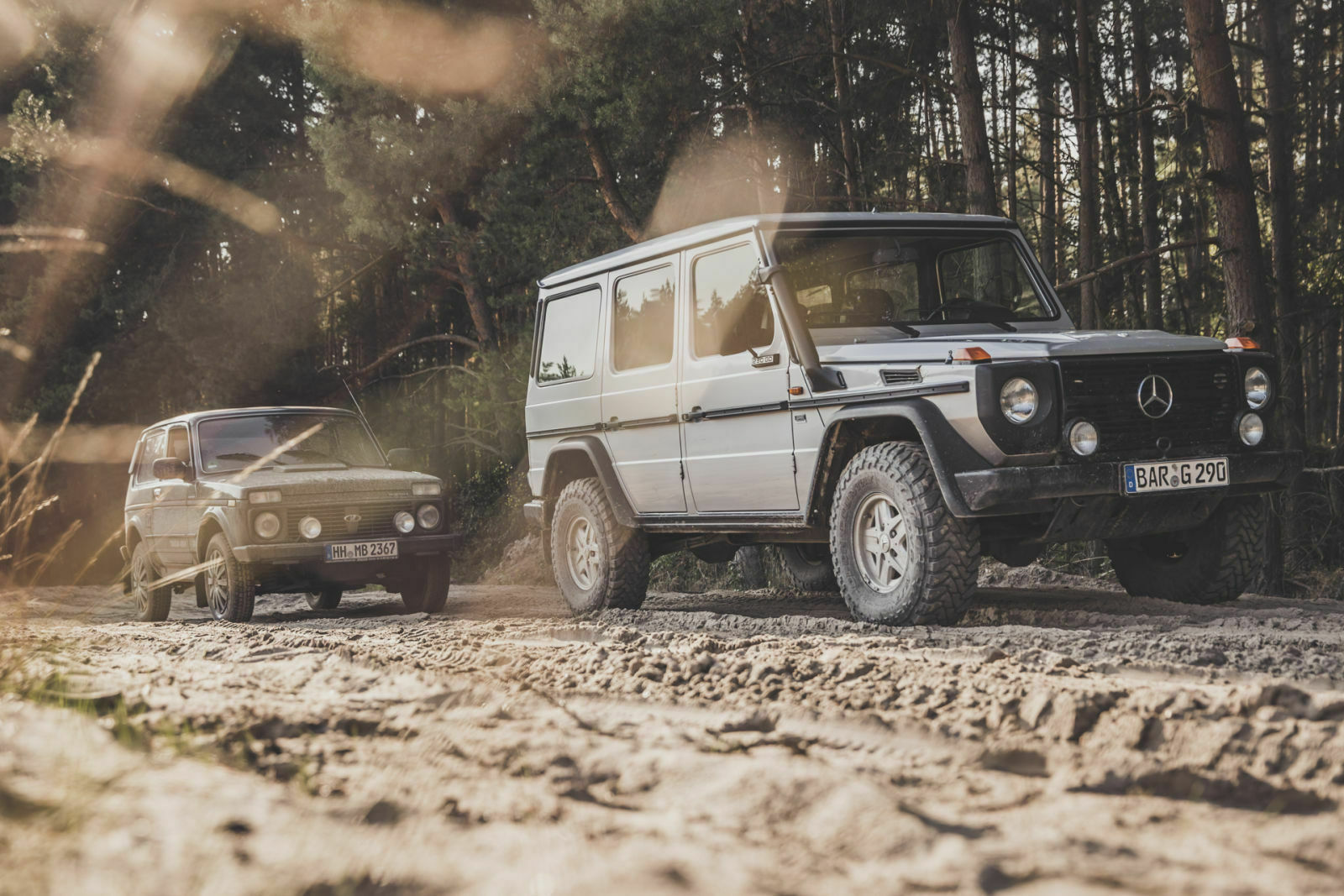Mercedes G-Klasse gegen Lada Niva