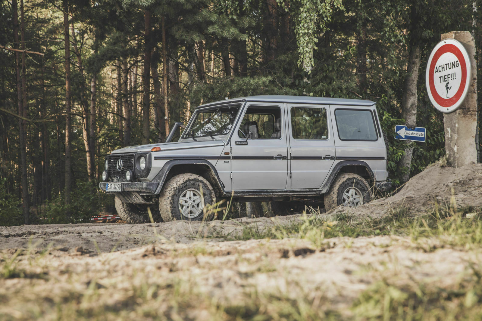 Mercedes G-Klasse gegen Lada Niva