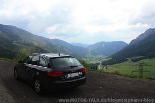 A4 schräg von hinten