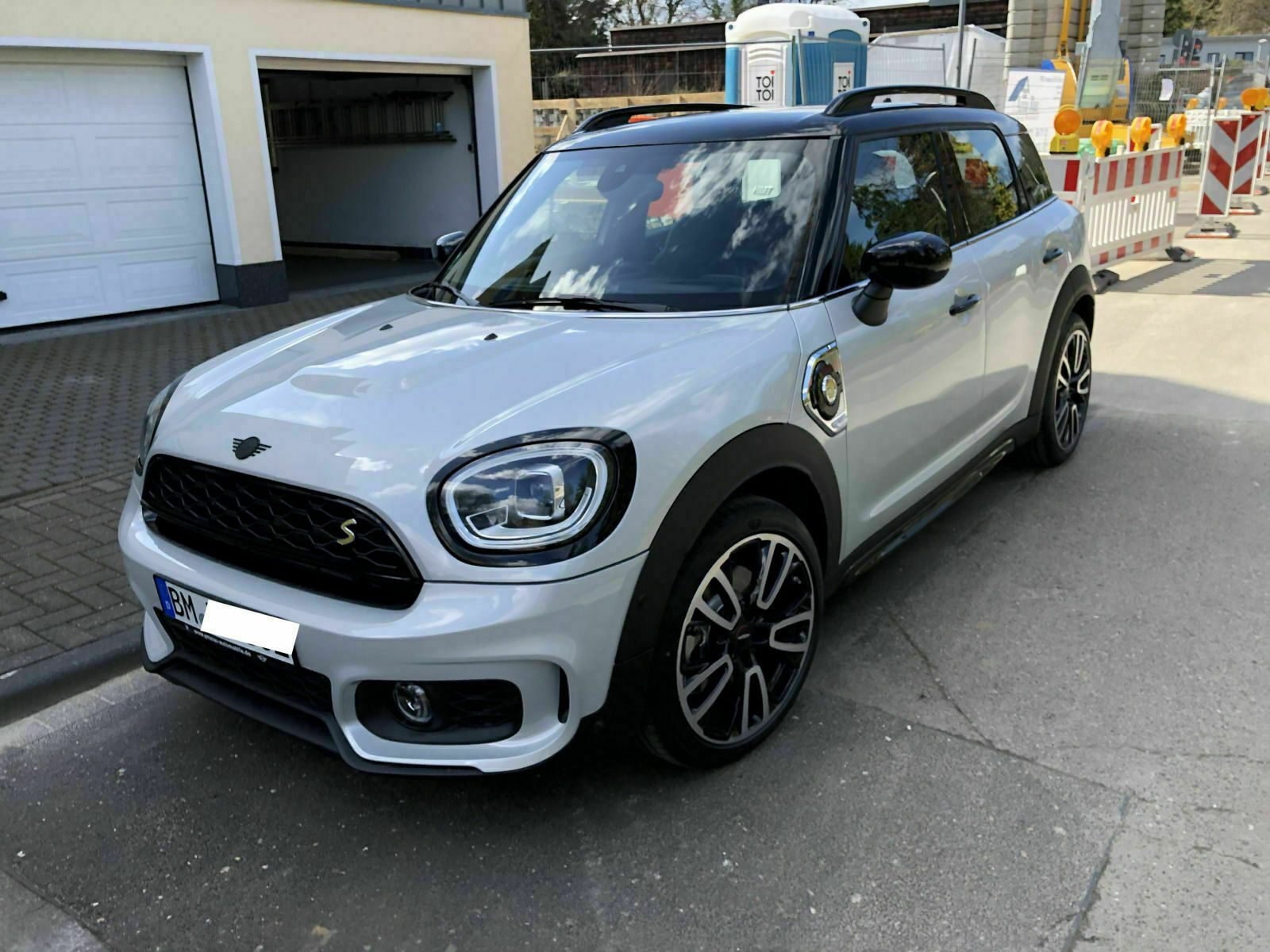 MINI Countryman F60 1.5 Cooper S E ALL4 Test