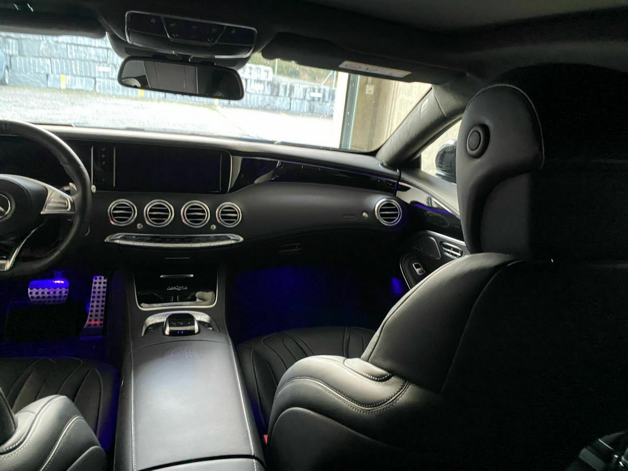 Mit 30 einen S63 AMG Coupé 2015 cash gekauft