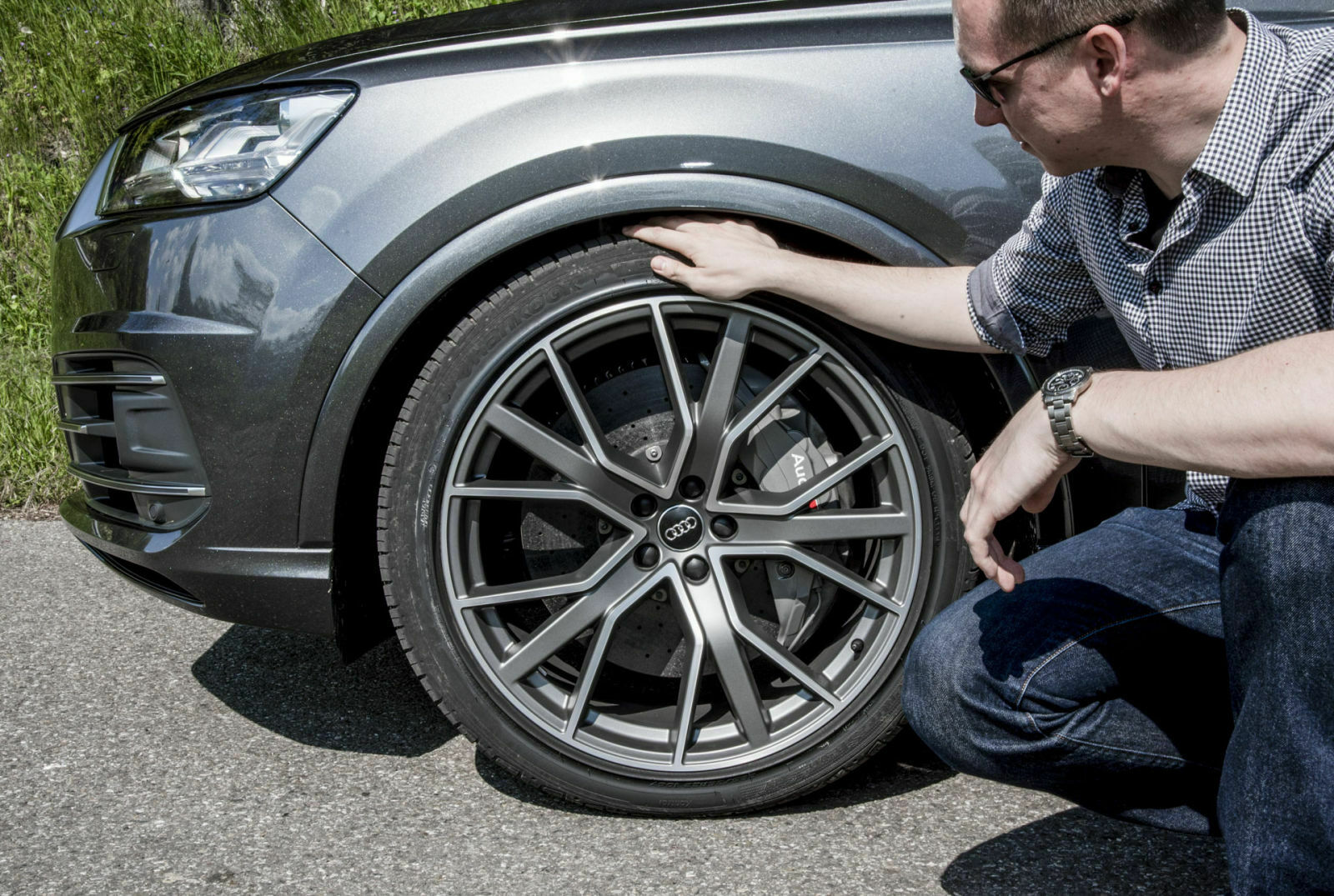 Die Keramik-Bremse gibt es optional im Audi SQ7, sie kostet 8.500 Euro