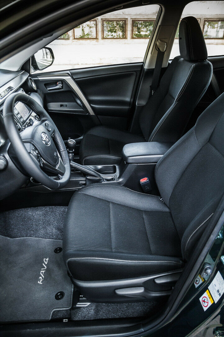 Toyota RAV4: Innenraum