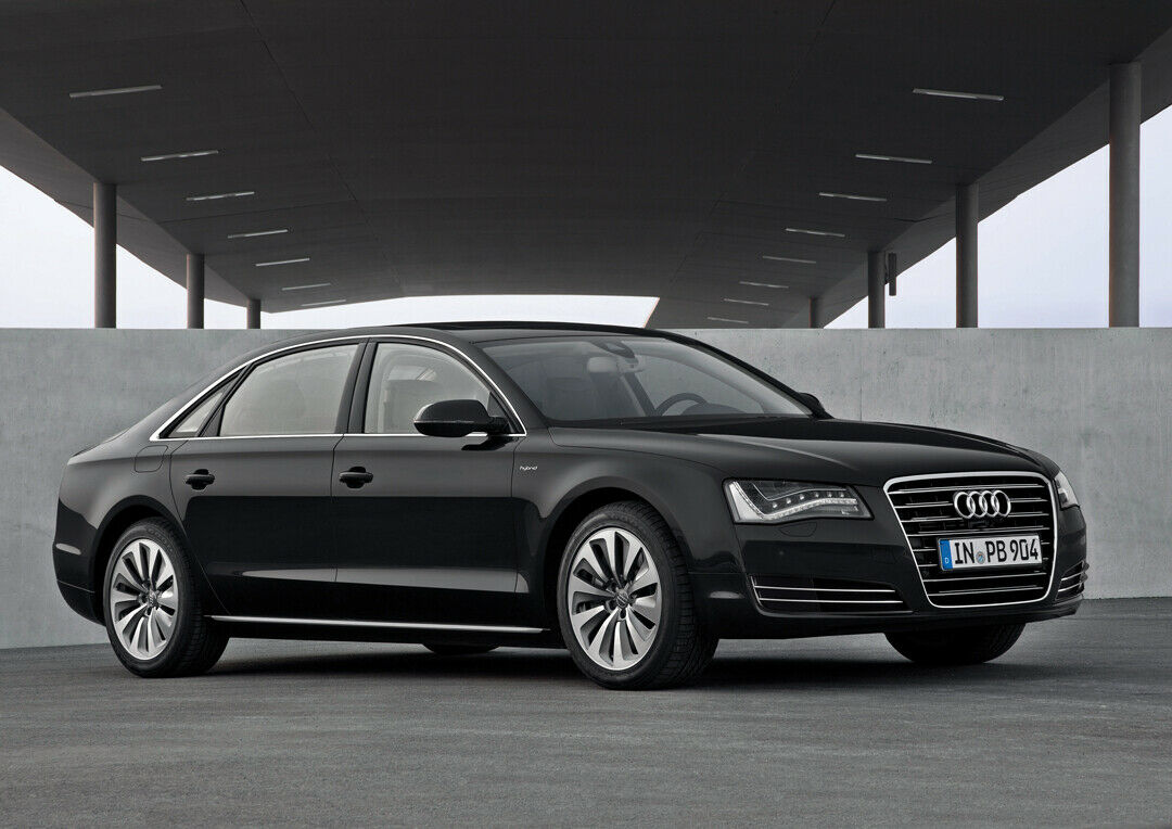 Alle Limousinen-Dienstleister bieten Oberklasse-Fahrzeuge wie Audi A8, BMW 7er und Mercedes S-Klasse an.