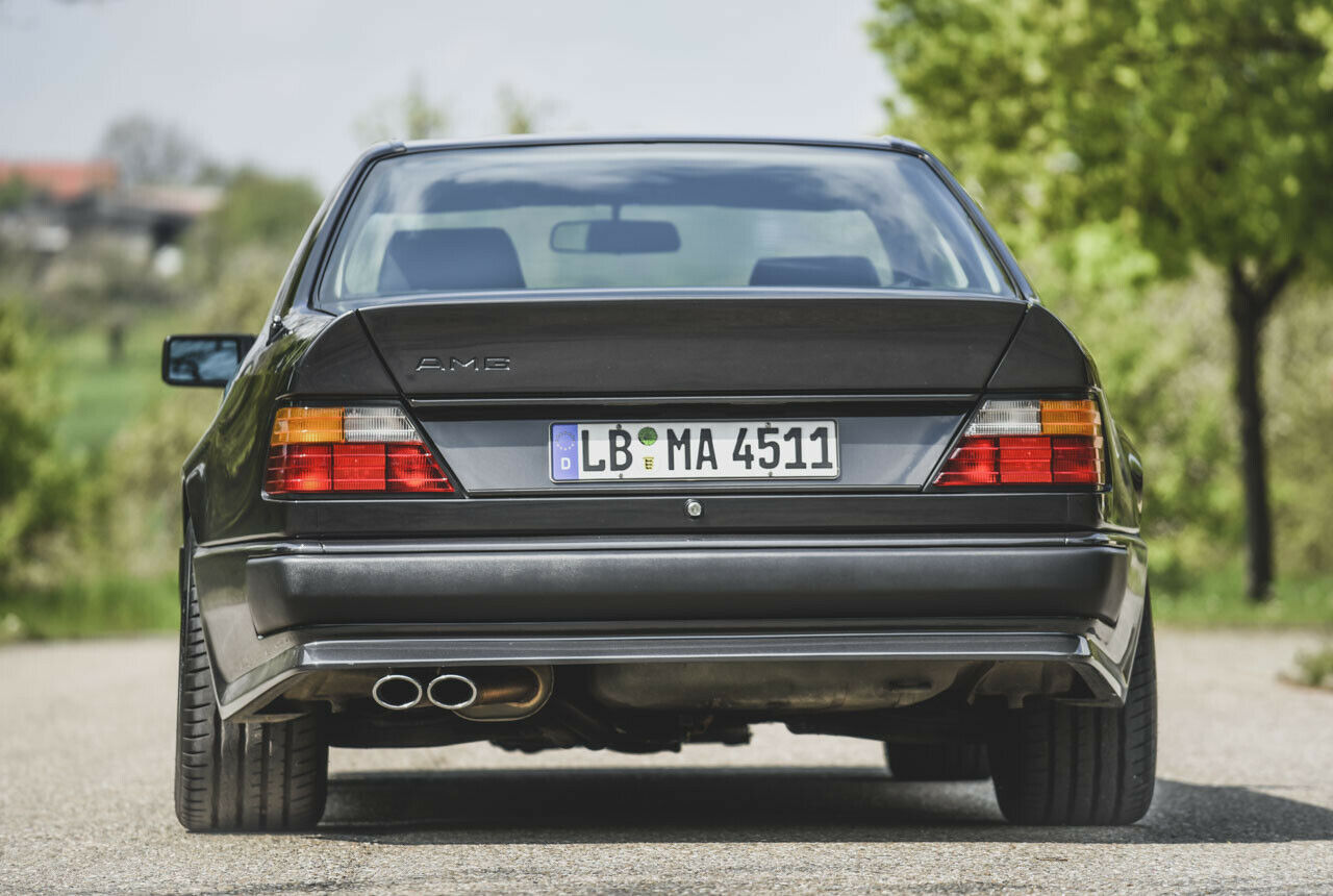 AMG 300 CE 6.0 The Hammer: Heck