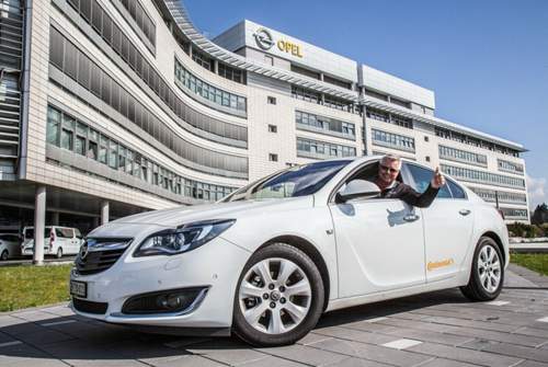 Zu Besuch beim Sponsor: Egolf fährt bei Opel in Rüsselsheim vor