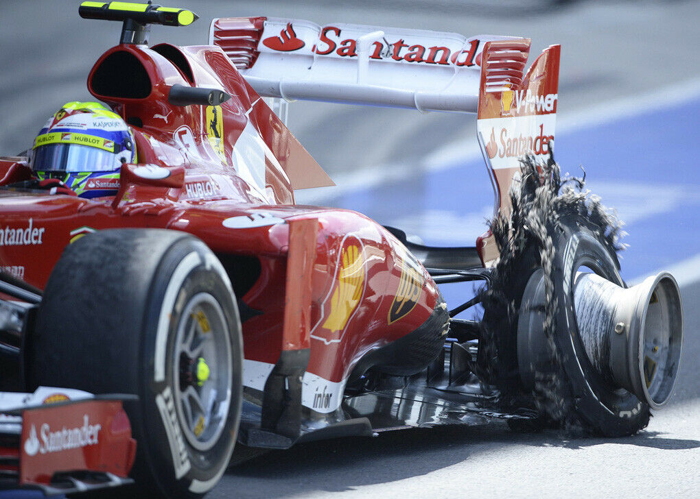 Felipe Massas Auto nach dem Reifenplatzer in Silverstone