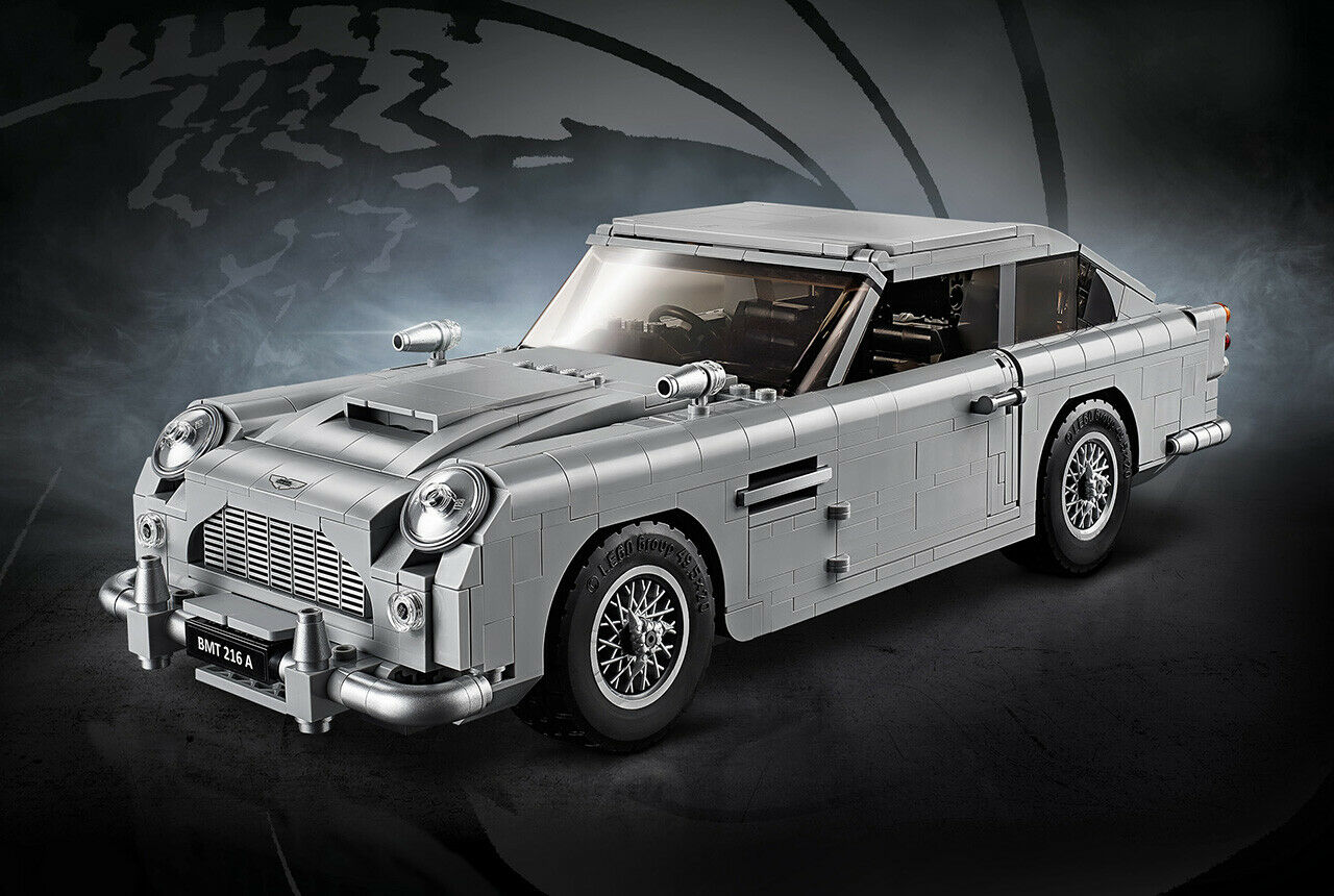 So einen Aston Martin DB5 fuhr James Bond (Sean Connery) in "Goldfinger". Lego bringt das Agentenauto als Bausatz aus 1.290 Teilen. Der Ableger aus Steinen beherrscht alle Tricks des Vorbilds