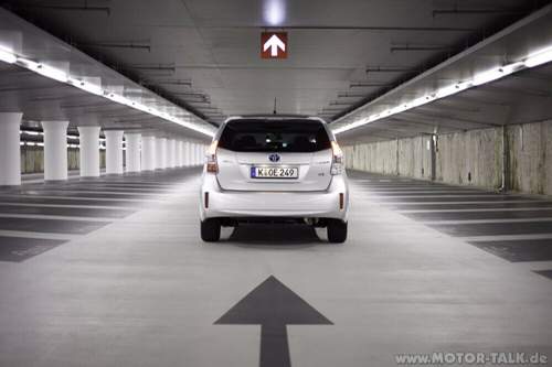 Der Prius ist vorn, oben, Zukunft eben