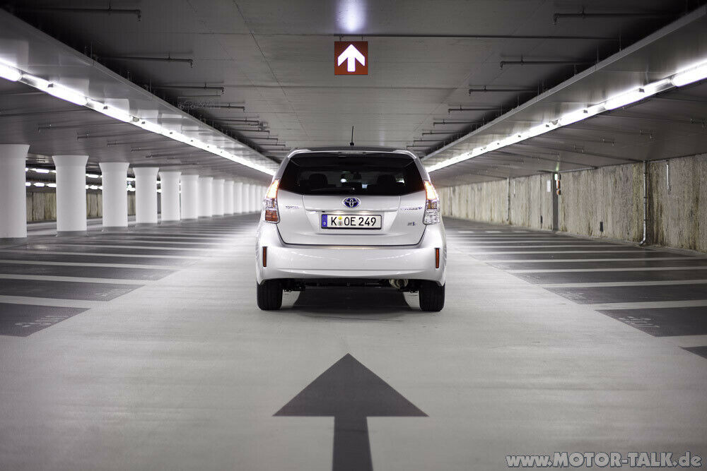 Der Prius ist vorn, oben, Zukunft eben